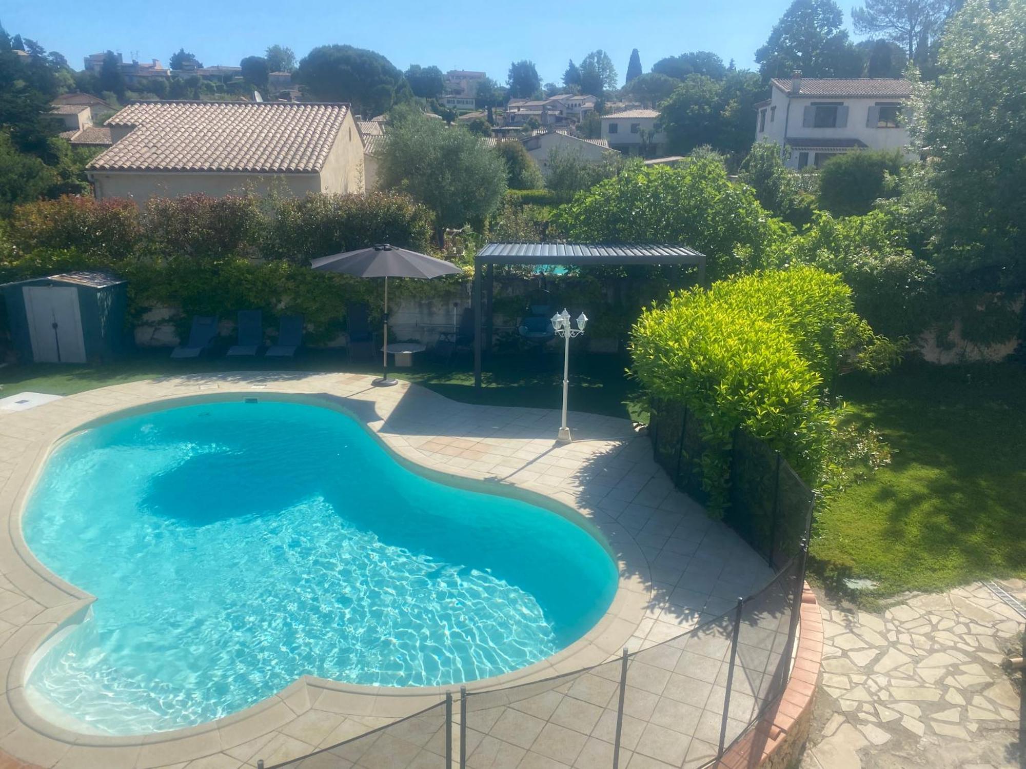 Climatisé Avec Piscine Et Jardin Appartement *